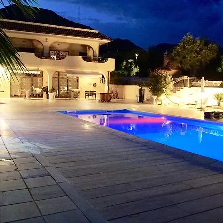 Apartment Santa Lucia *