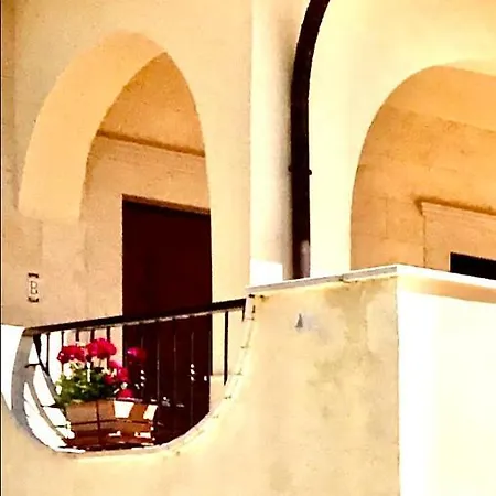 Santa Lucia Apartment *