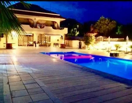 Apartment Santa Lucia